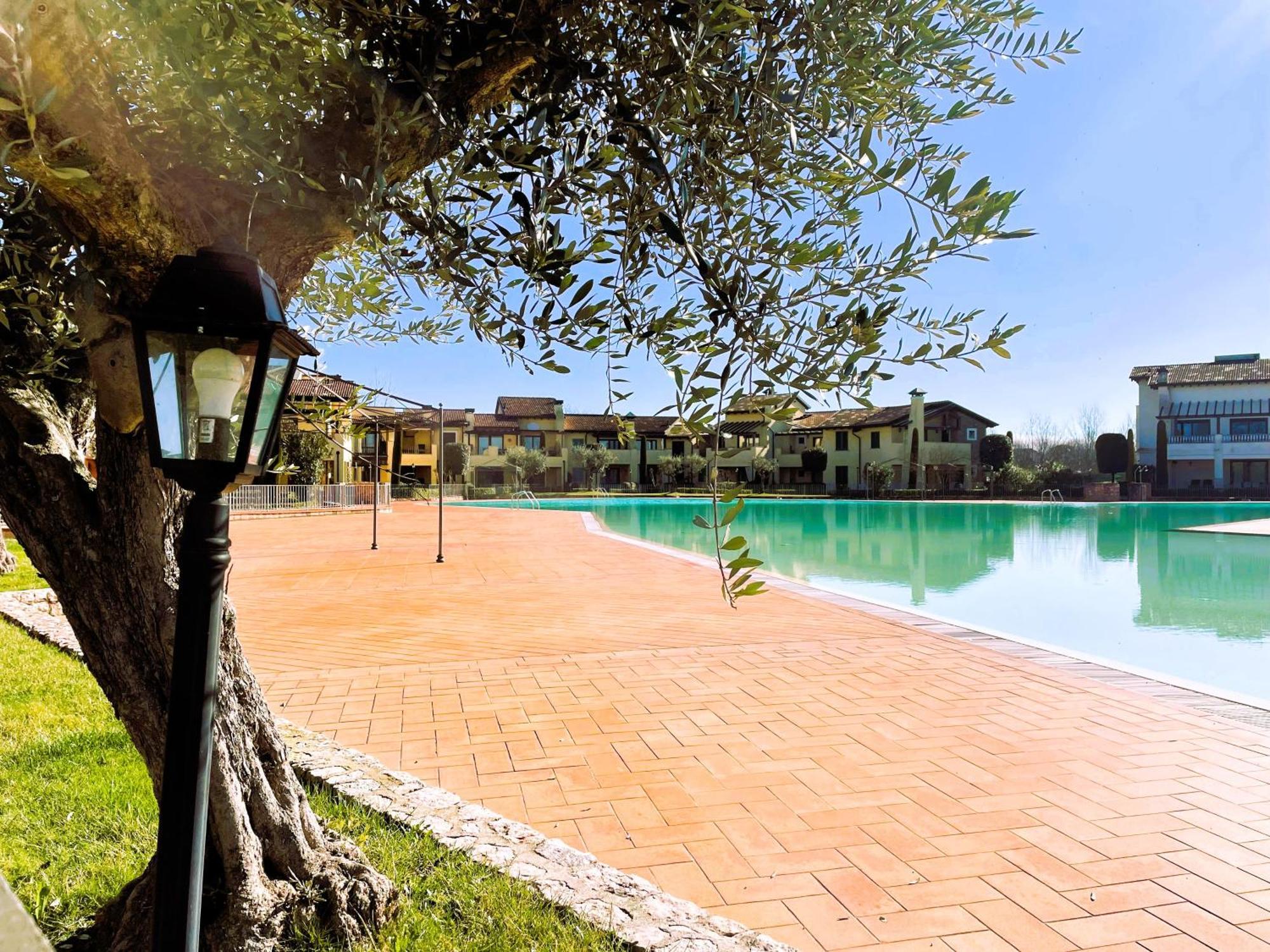 Garda Resort Village 11 Peschiera del Garda Kültér fotó