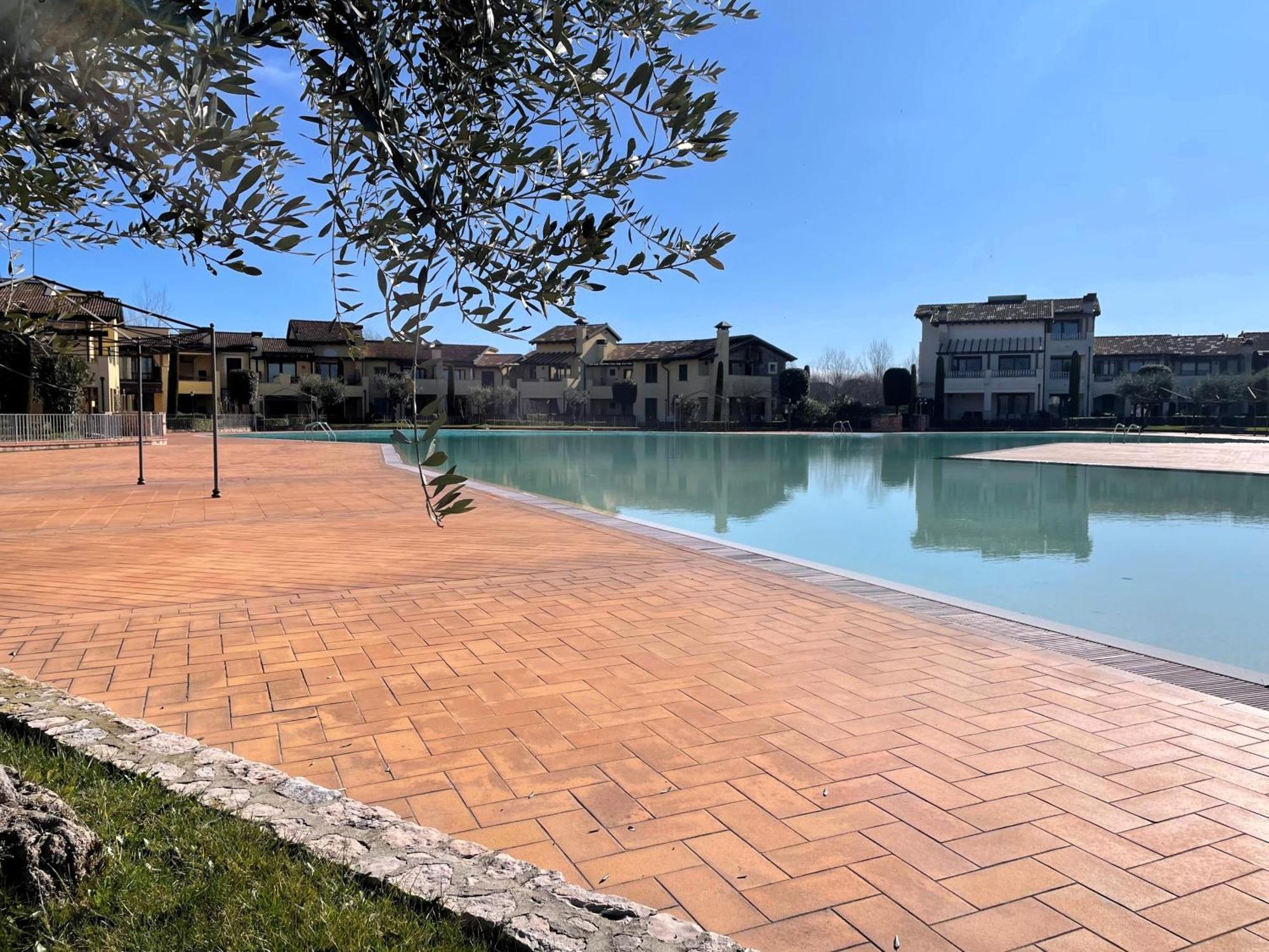 Garda Resort Village 11 Peschiera del Garda Kültér fotó